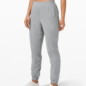 Lululemon high rise jogger 28”